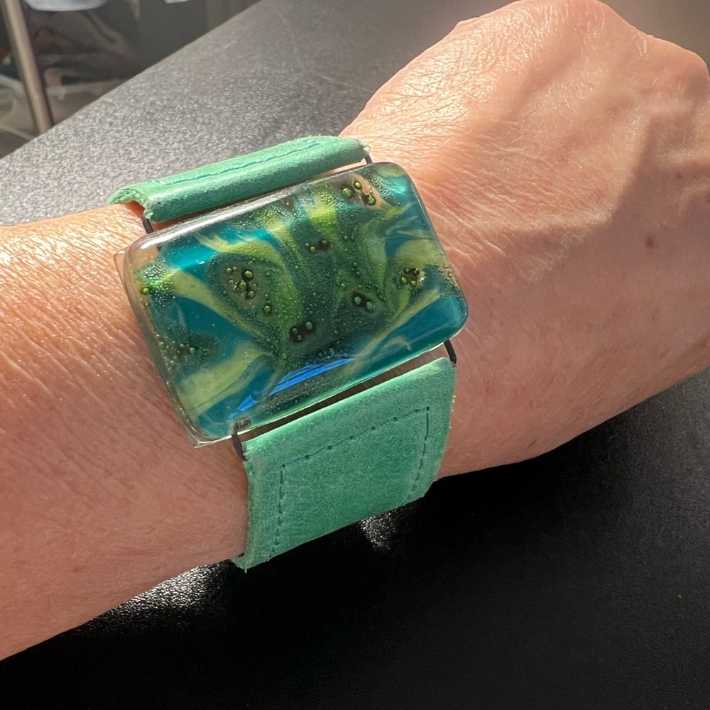 Green Dichroic Art Glass Fused To Genuine Leather Cuff Snap Bracelet